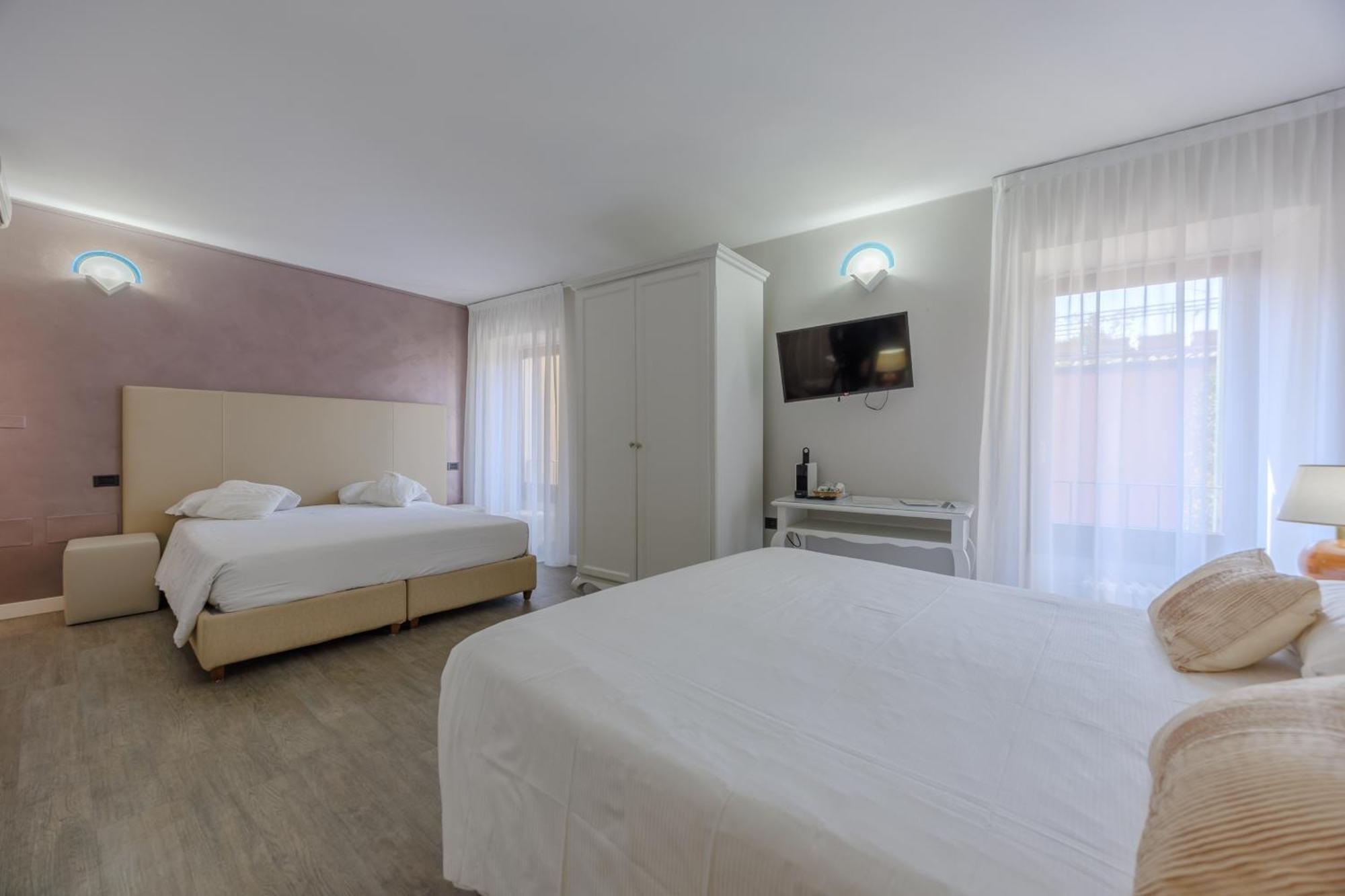 Hotel Degli Oleandri Sirmione Exteriér fotografie